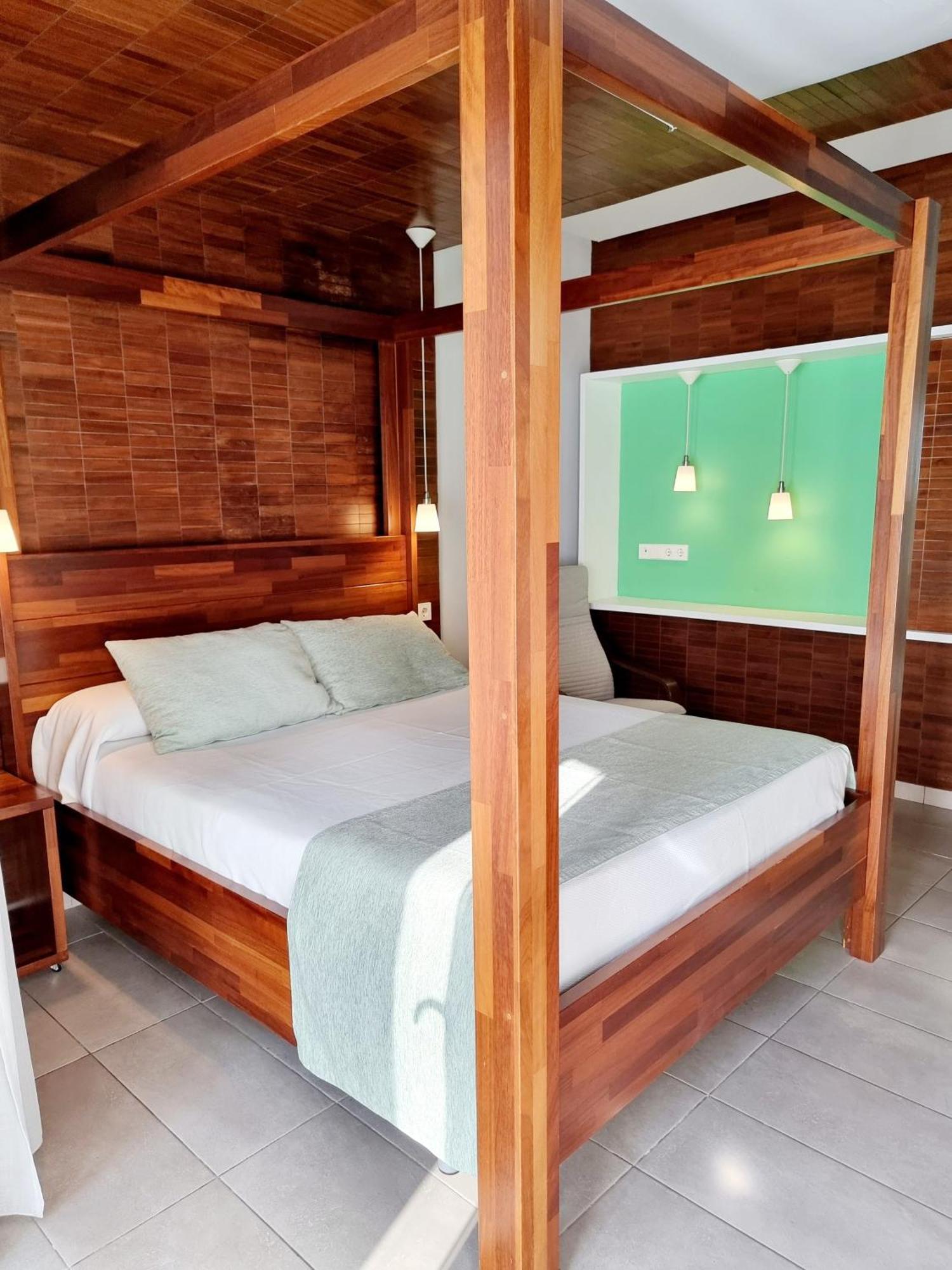 Apartamentos El Arrecife Кониль-де-ла-Фронтера Экстерьер фото
