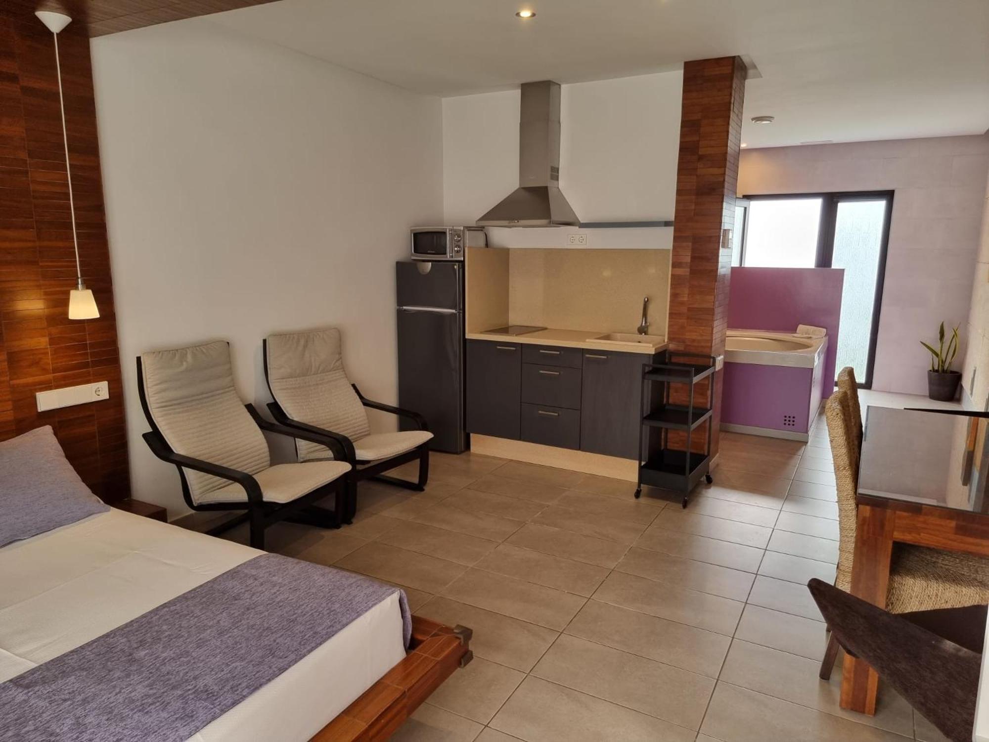 Apartamentos El Arrecife Кониль-де-ла-Фронтера Экстерьер фото